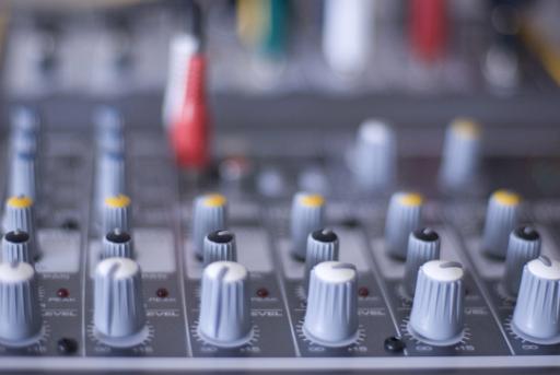 sound mixing console level controls